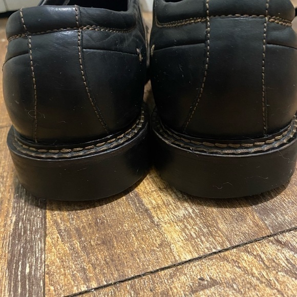 Johnston & Murphy size 11M - Picture 8 of 9